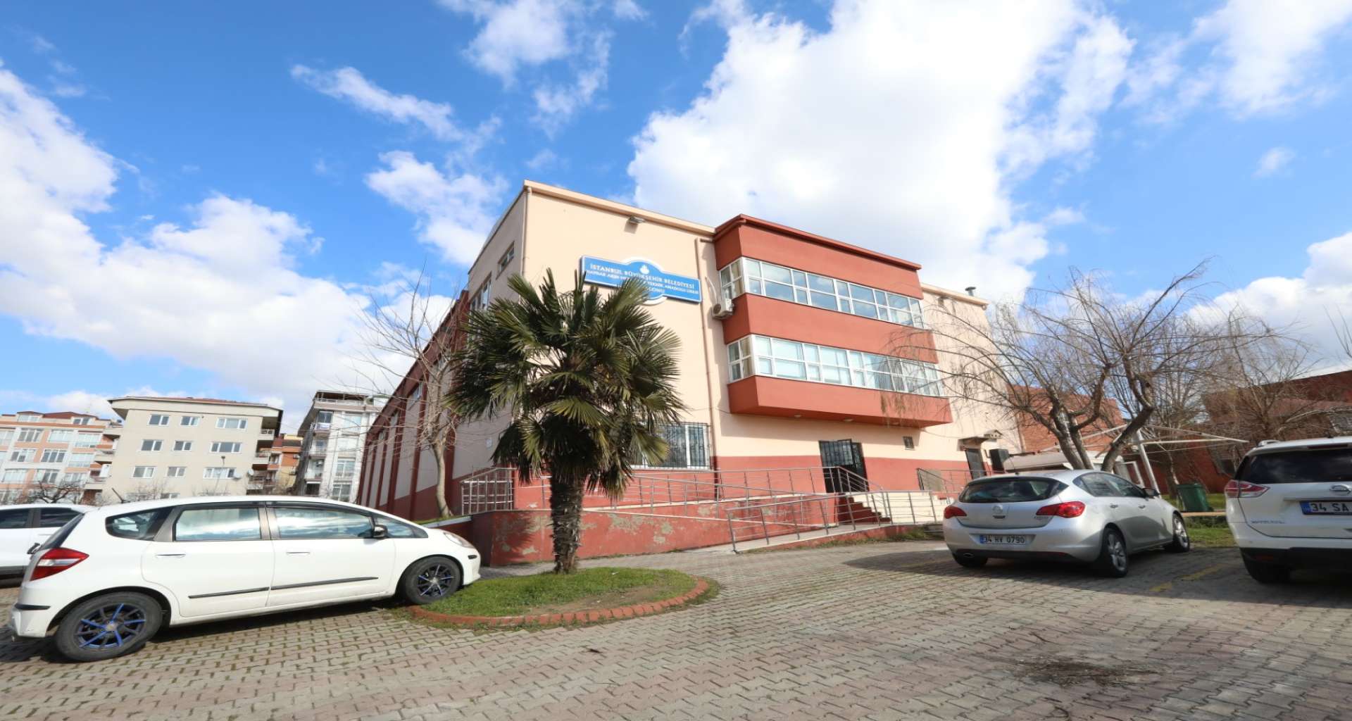 Ahmet Sani Gezici Mesleki ve Teknik Anadolu Lisesi Spor Salonu
