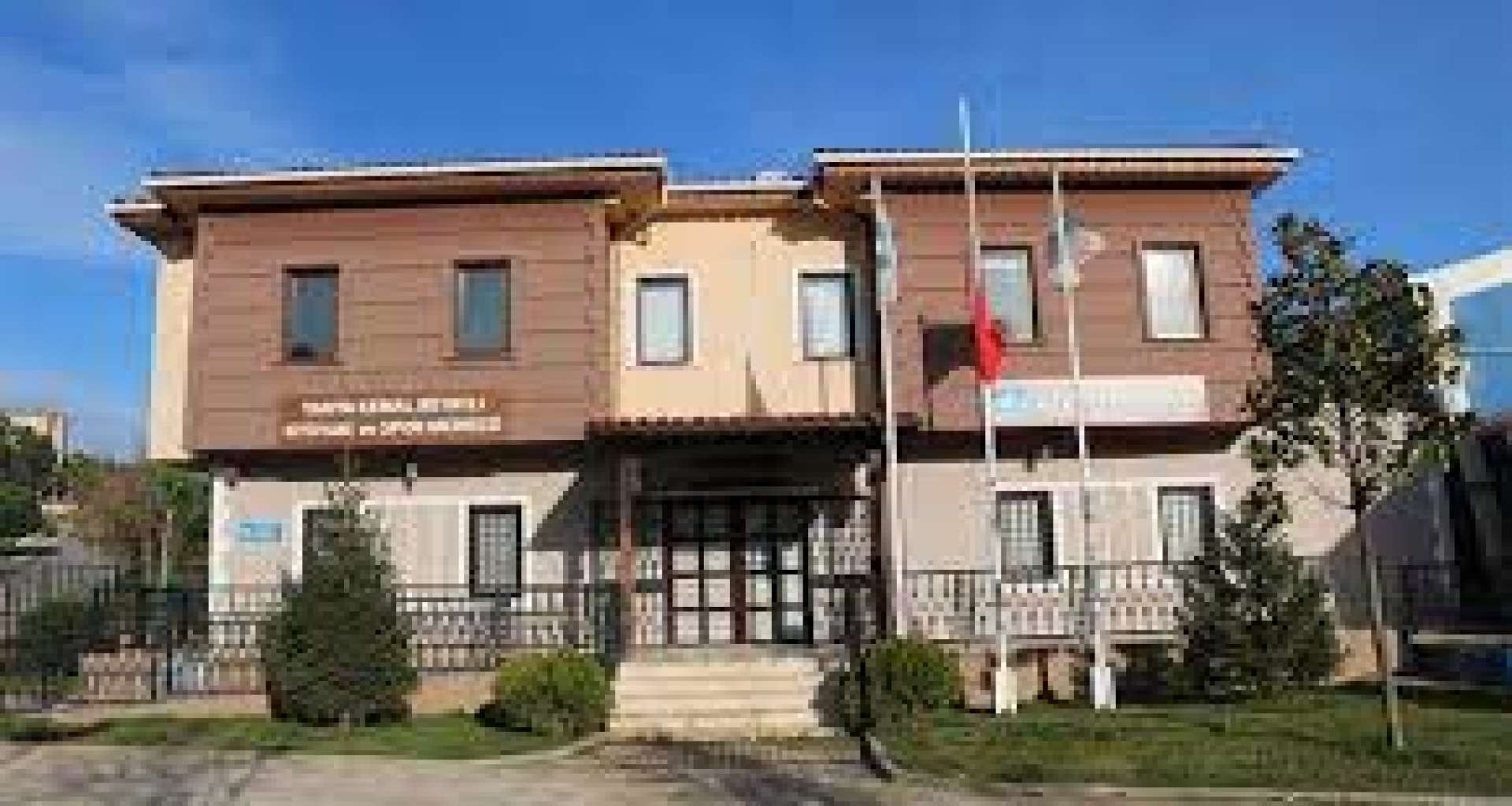 Yenişehir Yahya Kemal Beyatlı Bilgi Evi Ve Spor Merkezi