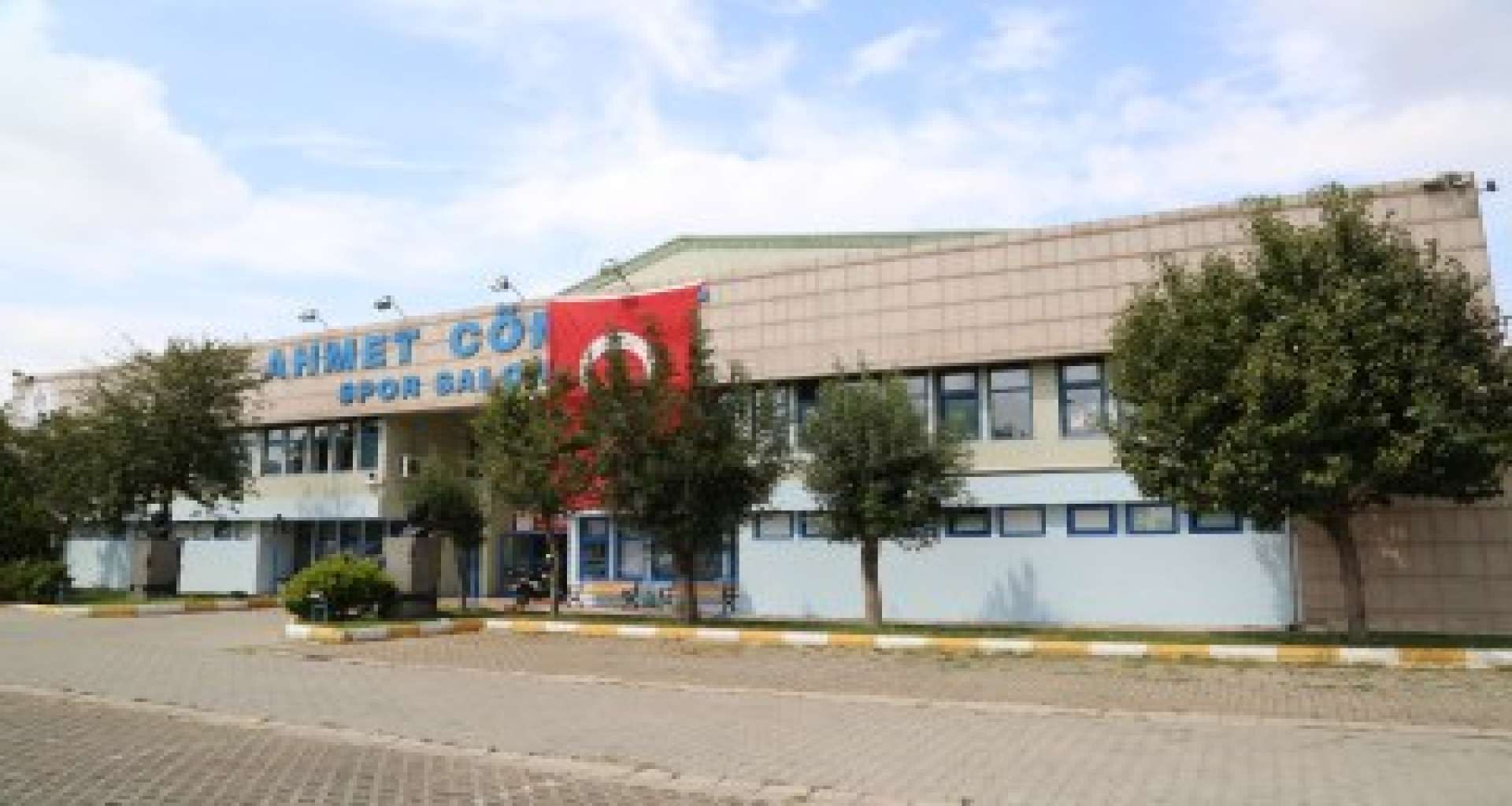 Ahmet Cömert Spor Salonu