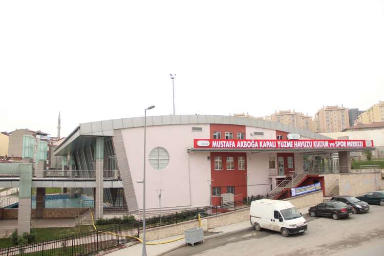 Mustafa Akboğa Kapalı Yüzme Havuzu ve Spor Merkezi