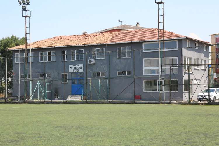 Kartal Yunus Stadı