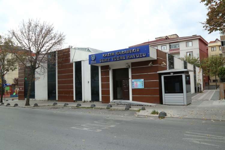 Kazım Karabekir Semt Yüzme Havuzu